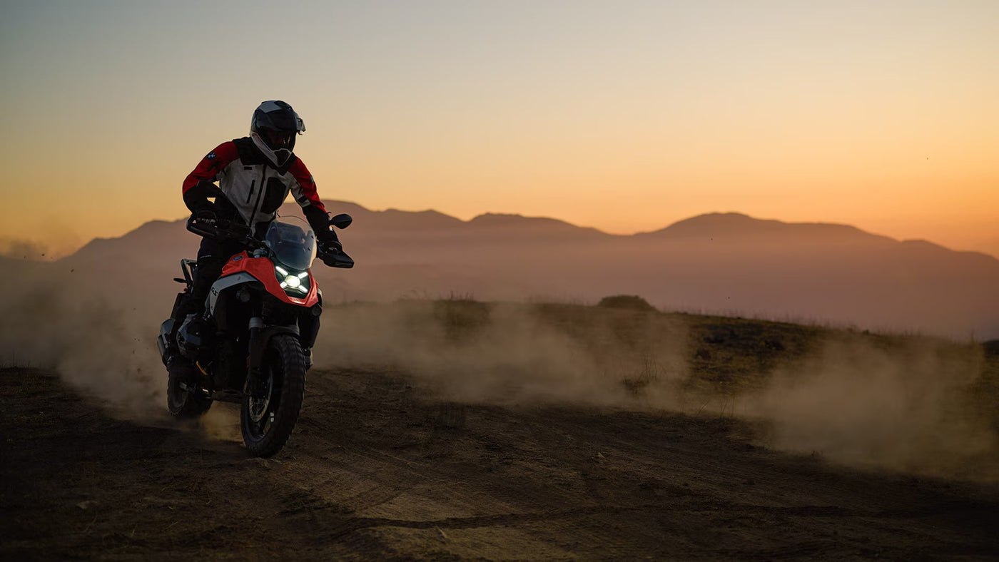 2026 BMW R 1300 GS İncelemesi: Macera Dünyasının Yeniden Tanımlanan Zirvesi